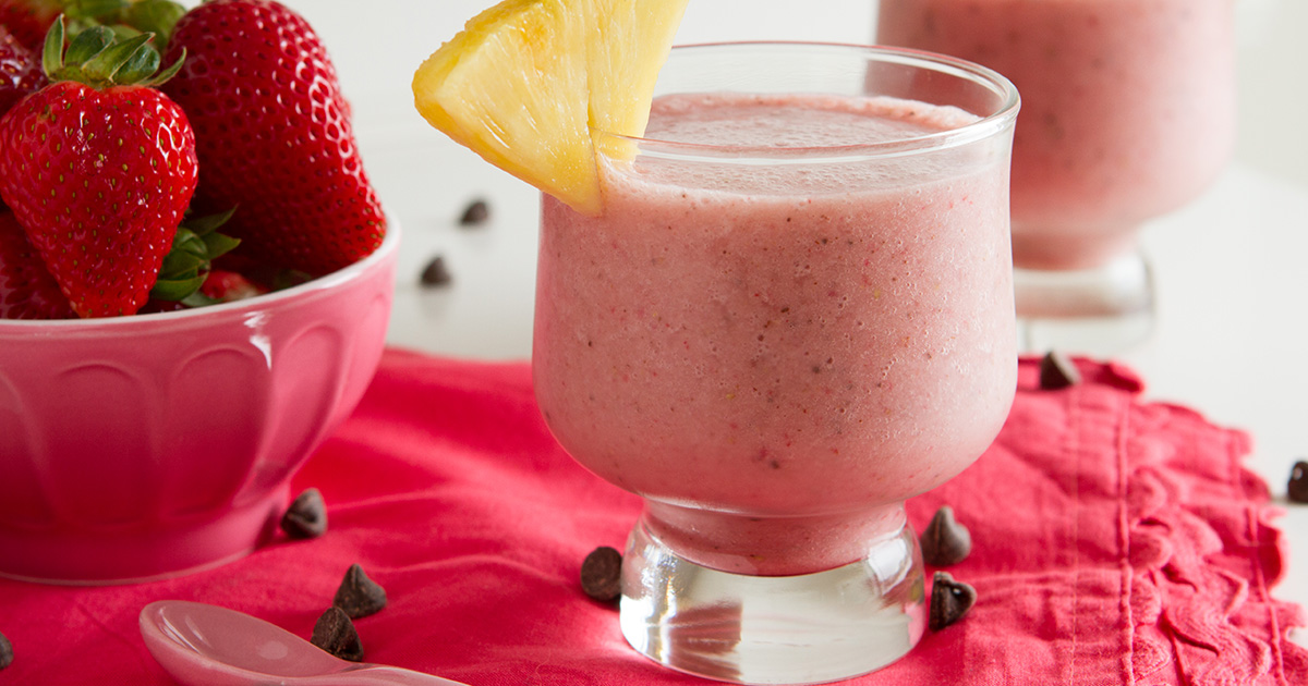 Paleo Banana Split Smoothie | Healthful Pursuit