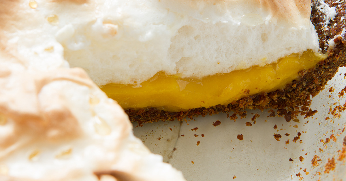 Healthier Lemon Meringue Pie | Healthful Pursuit