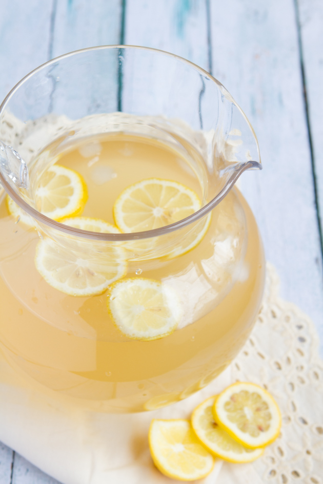 Electrolyte Green Tea Lemonade | Healthful Pursuit