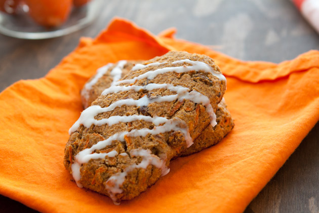 Oil-free Carrot Cake Protein Bars | Healthful Pursuit